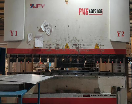 常規(guī)型折彎?rùn)C(jī)